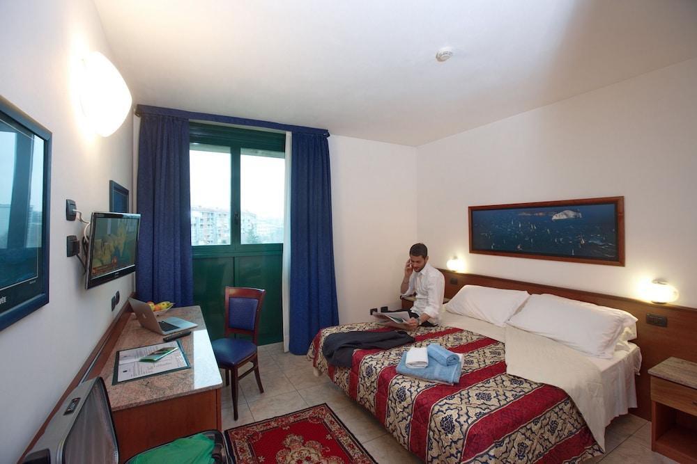 Rivoli Hotel Dış mekan fotoğraf